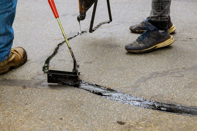 Asphalt Driveway Sealing in Tampa, FL