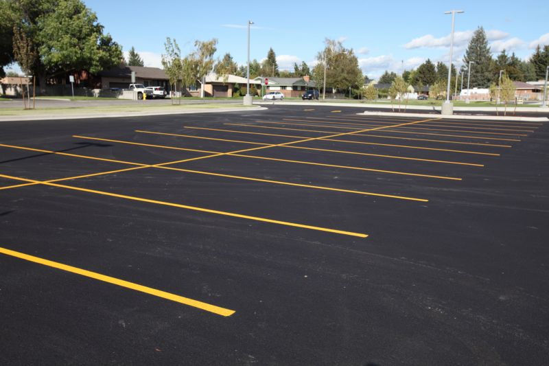 Parking Lot Sealcoating in Miami Dade County, FL